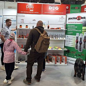 Agrishow 2026: Zákazníci měli velký zájem o chytré produkty Dogtrace s GPS